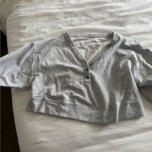 Alo Gray V-Neck Cropped Pullover